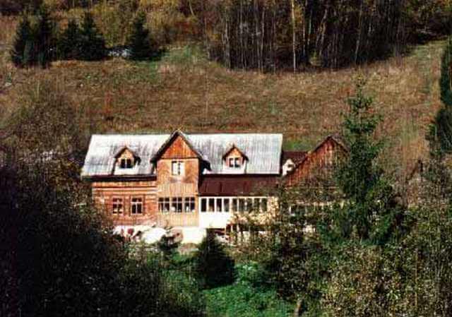 Widok na Gorczańską Chatę Widok na Gorczańską Chatę